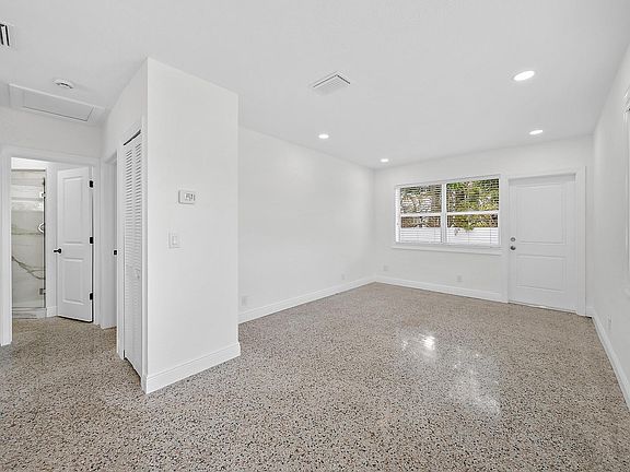 3rd image of 3808 Broadway APT 2