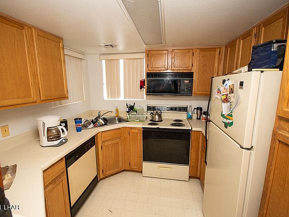 4th image of 3210 Sweetwater Ave Unit 332