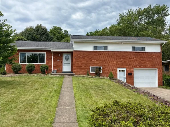 19 Belmeade Ter, Uniontown, PA 15401