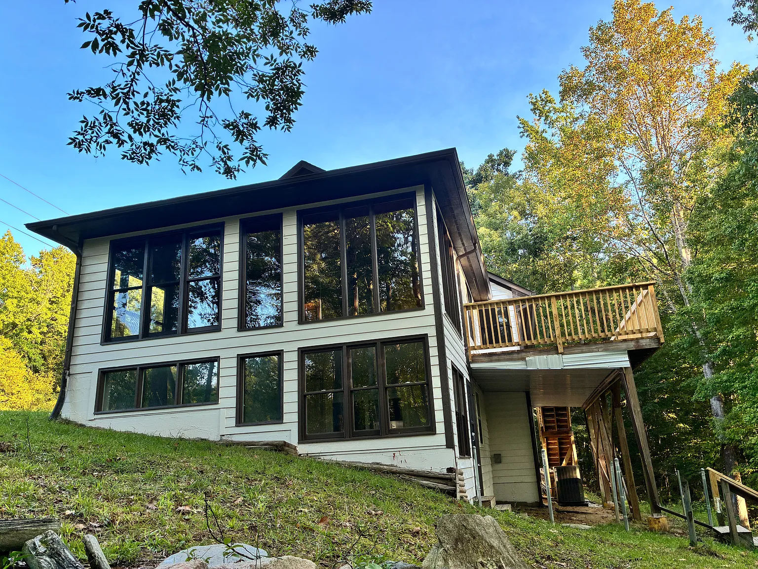 5 bed, 3200 sqft, $3,800 — Photo 4