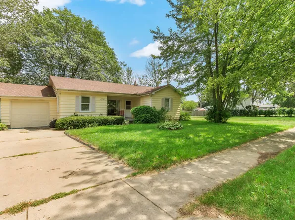 1781 Daisy St, Aurora, IL 60505