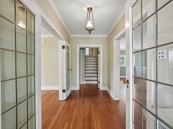 2nd image of 3424 N Summit AVENUE