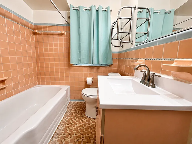 9297 Hartwell St — Photo 24