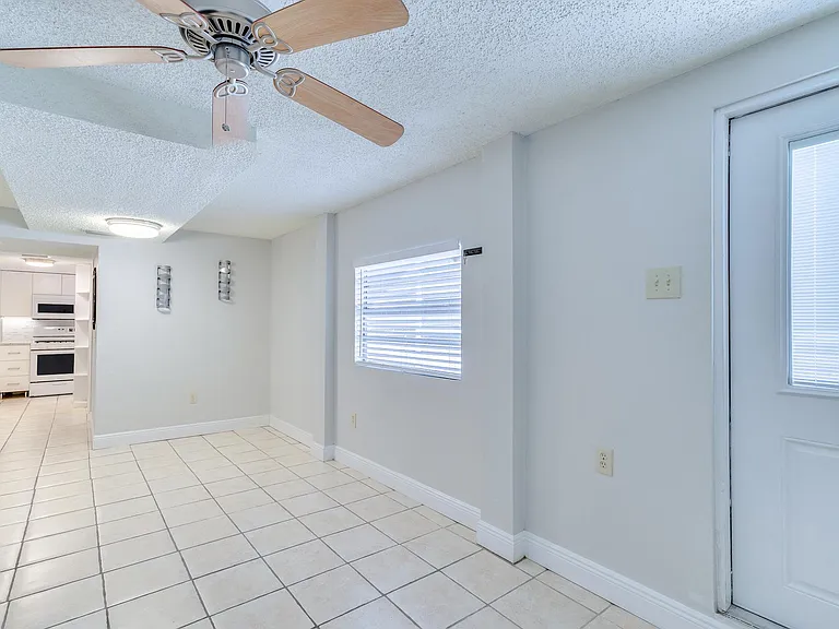 3315 W Empedrado St — Photo 20