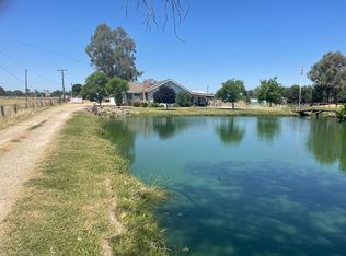 3251 N Bethel Ave, Sanger, CA 93657