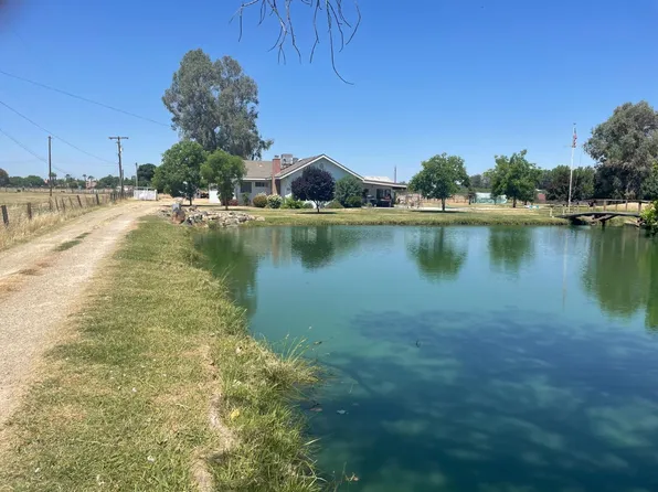 3251 N Bethel Ave, Sanger, CA 93657
