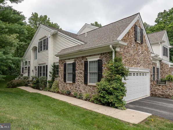 102 Whiteland Hills Cir #14, Exton, PA 19341
