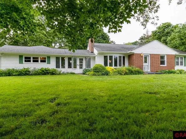 70 Eginton Rd, Mankato, MN 56001