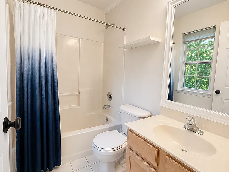 116 Wallace Ct — Photo 14