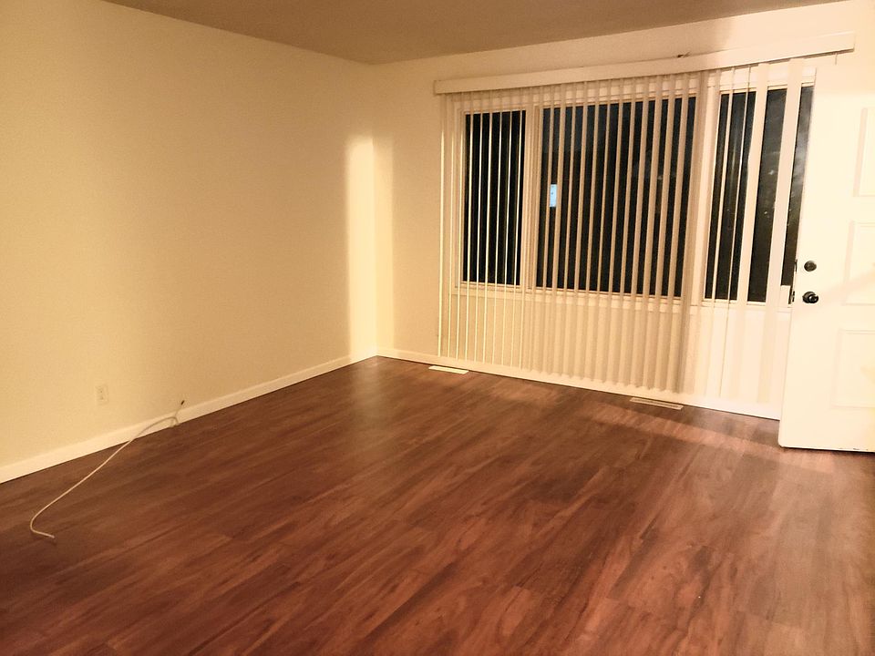 2nd image of 6918 Eisenhower Ave