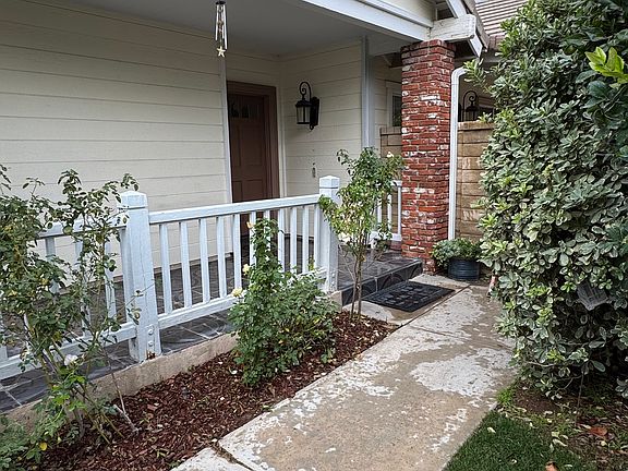 5th image of 27146 Baxard Pl