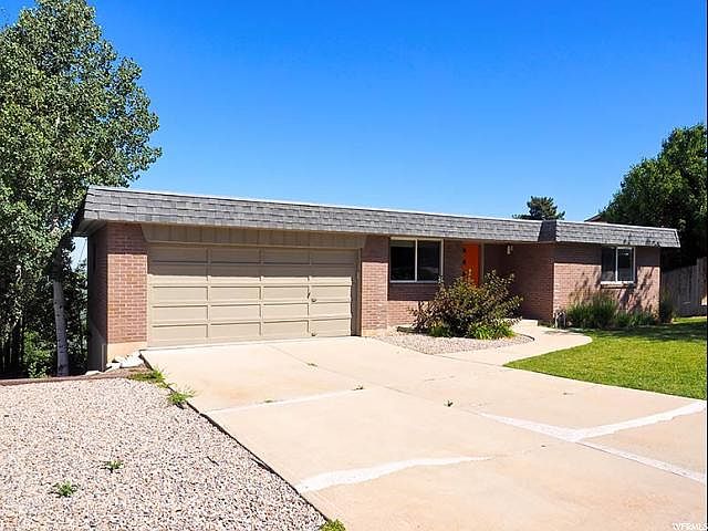 1st image of 2387 E Cavalier Dr