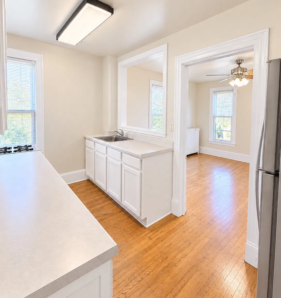 2 bed, 1100 sqft, $1,895 — Photo 3