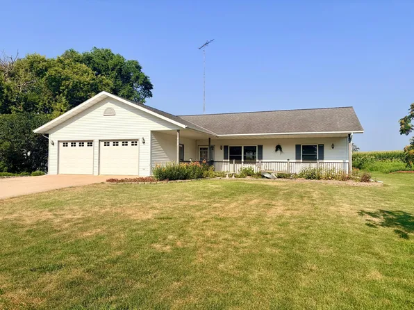 122 Lake Henry Ave S, Melrose, MN 56352