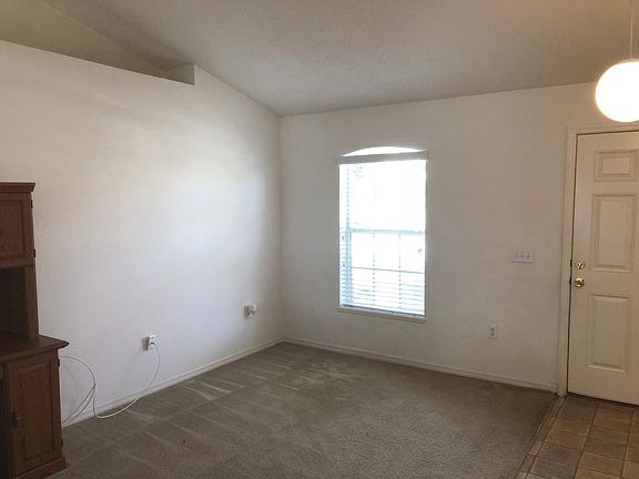 3rd image of 3602 Wellington Pl