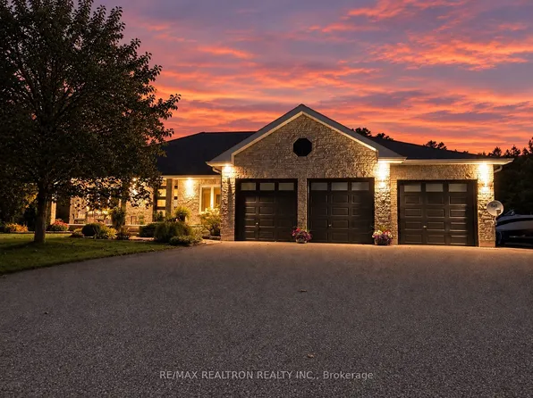 14 Lauder Rd, Oro Medonte, ON L0L 2L0