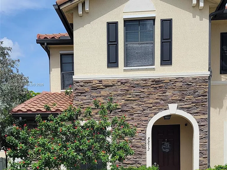 8872 W 35th Ct — Photo 3