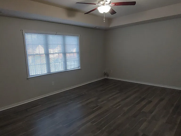 111 Carriage Point Ln — Photo 11