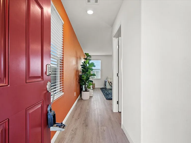 619 Peaceful Rock Ave — Photo 2