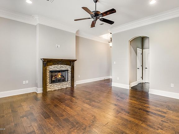 5th image of 505 Birchview Dr