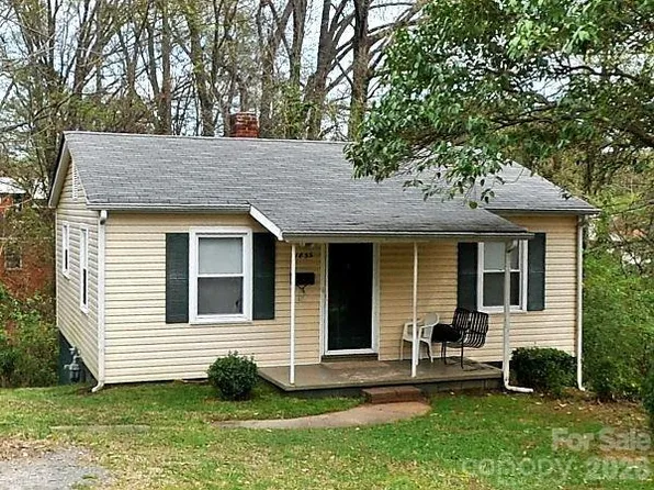 1835 Vinton St, Charlotte, NC 28216