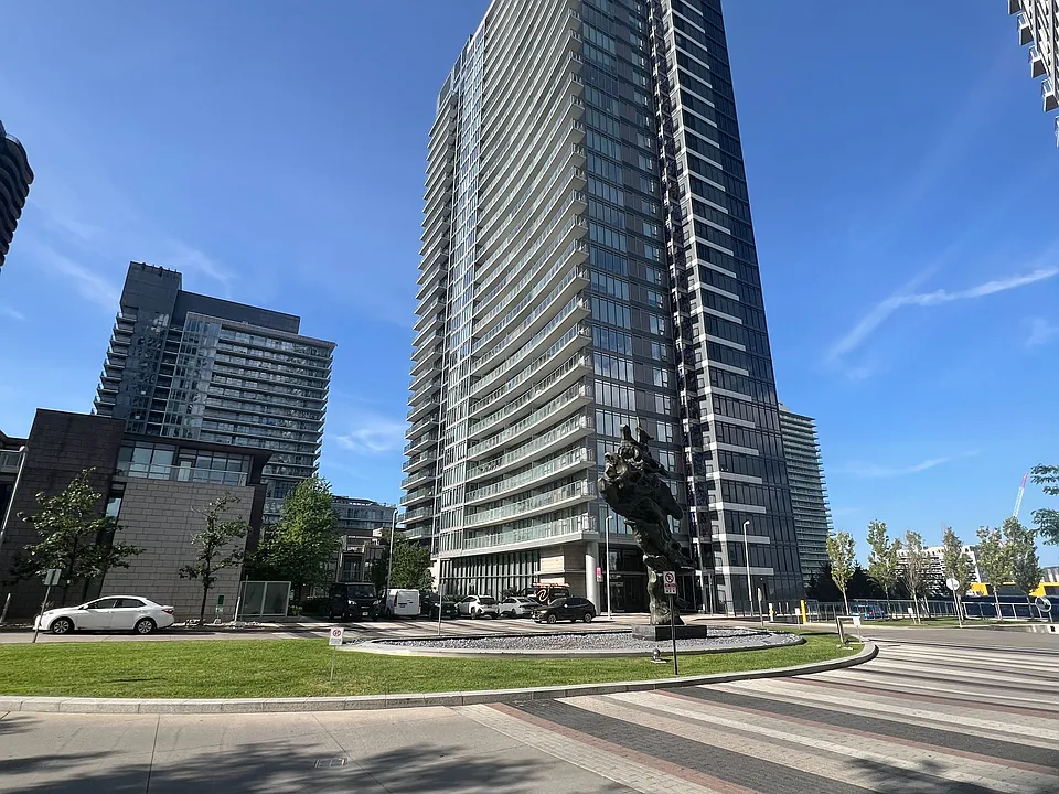 121 McMahon Dr #3010