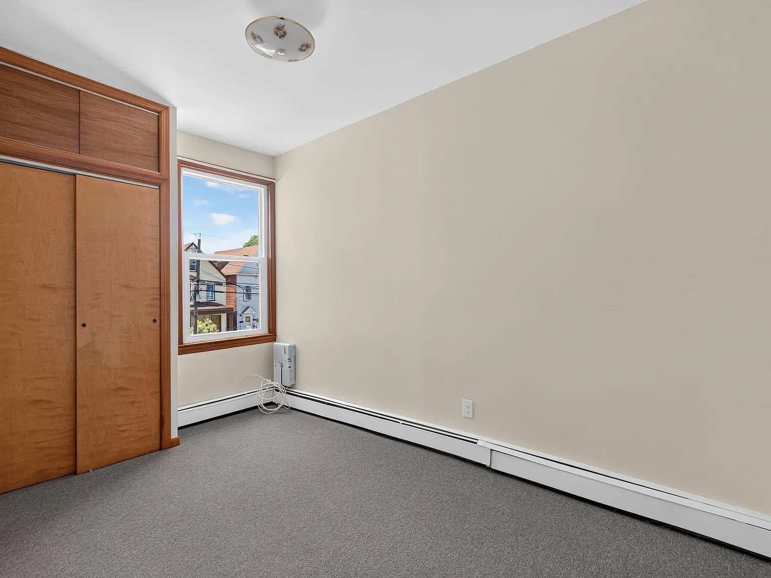 2 bed, 1.0 bath, $1,700 — Photo 3