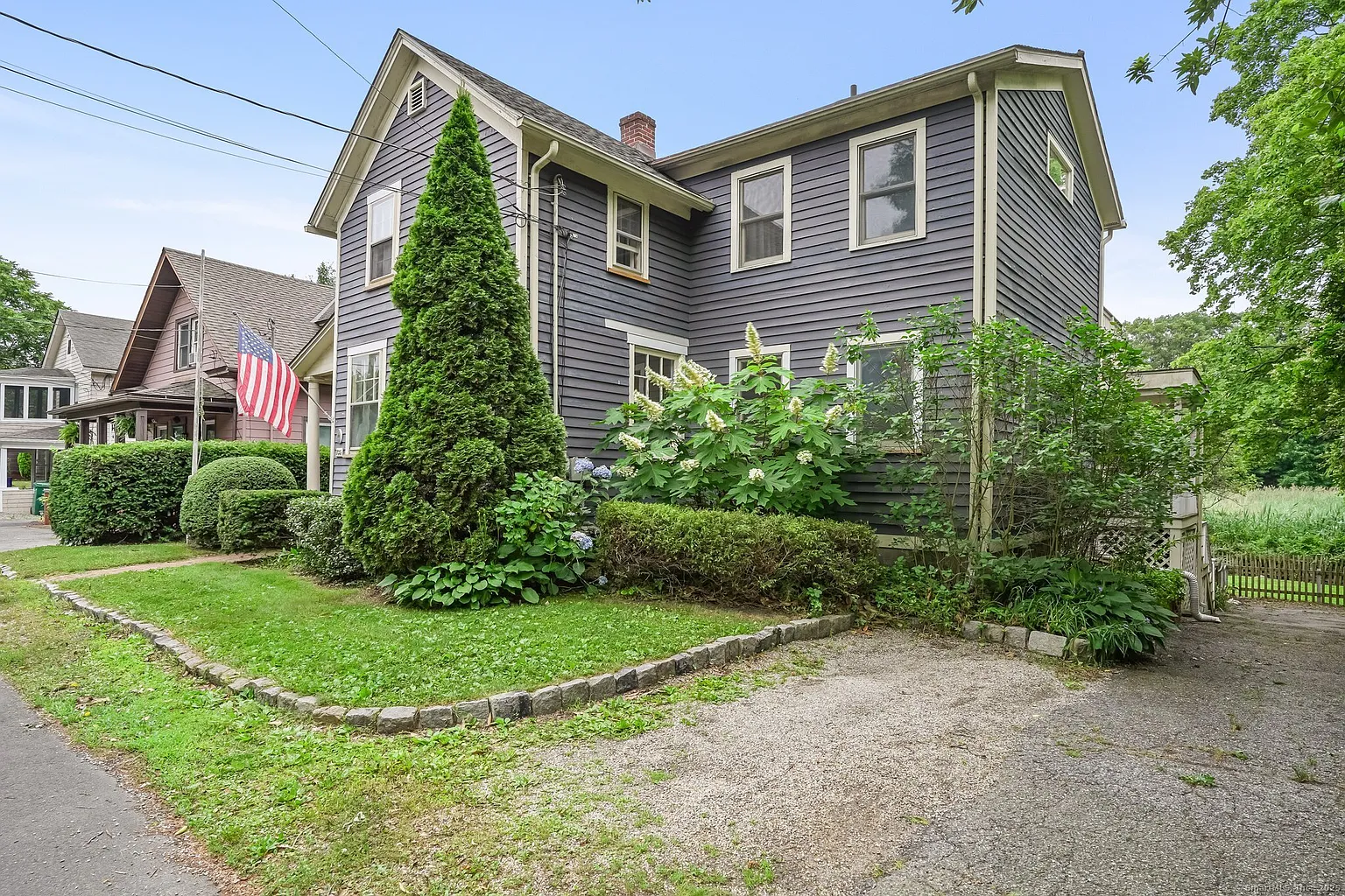 735 Broad Street photo 1