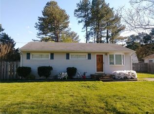 909 Wadena Rd, Chesapeake, VA 23320
