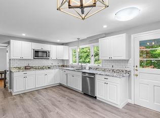 190 Winthrop St, Taunton, MA 02780