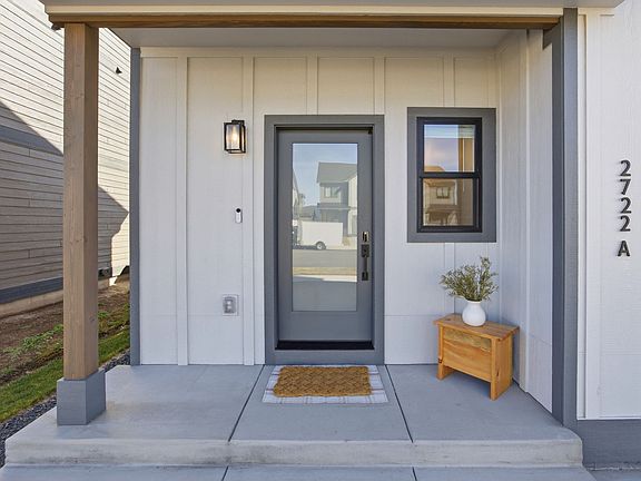 2nd image of 2722 Riata Rd #A