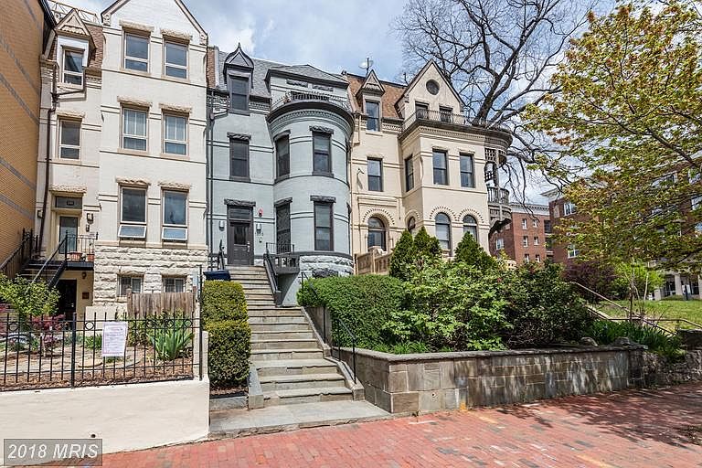 Boutique 4 unit Condominium