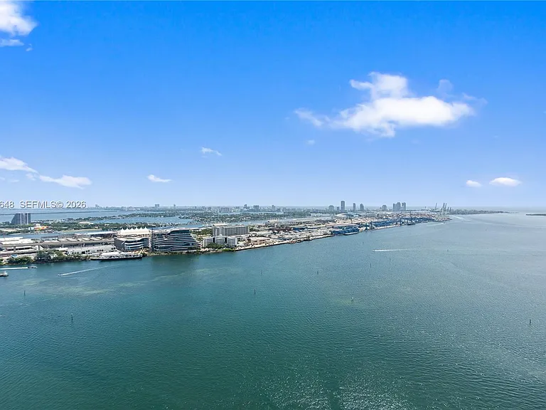 335 Biscayne Blvd #4112 — Photo 9