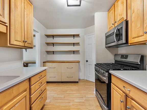 5th image of 3800 Elm Ave