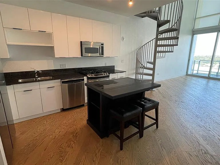 150 E Robinson St #1423 — Photo 13