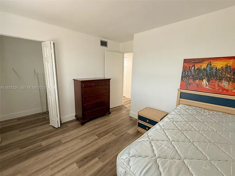 9355 SW 8th St #402 — Photo 26