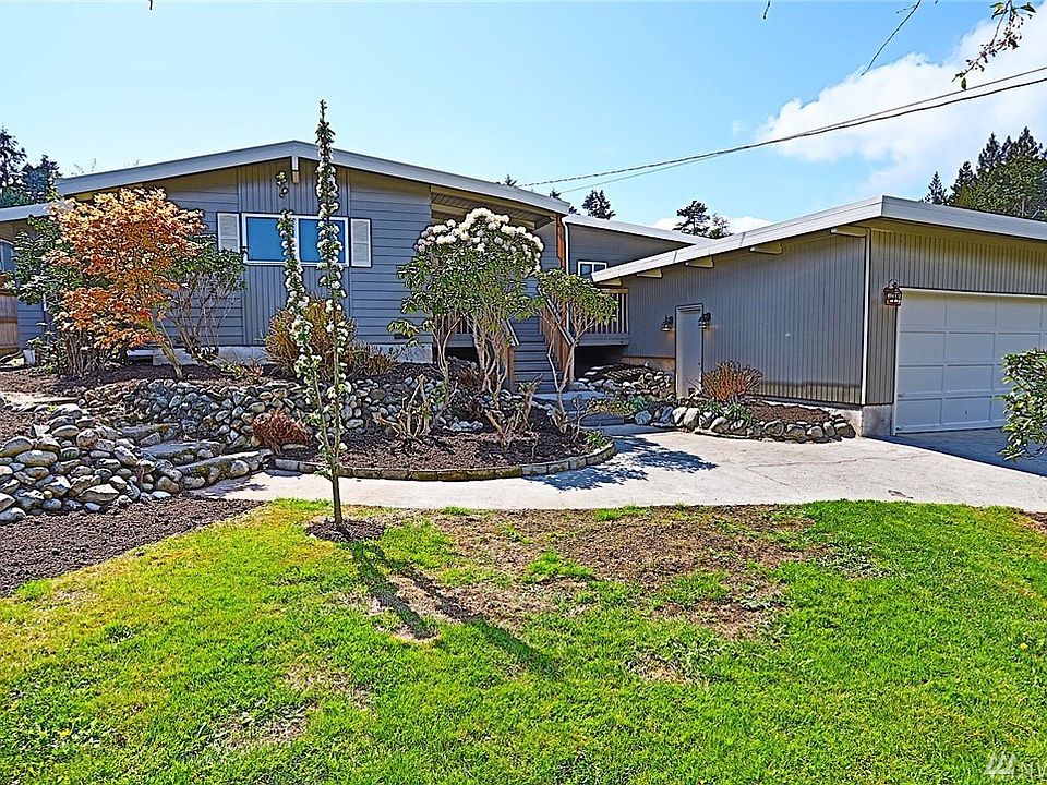 1st image of 450 Harold Pl