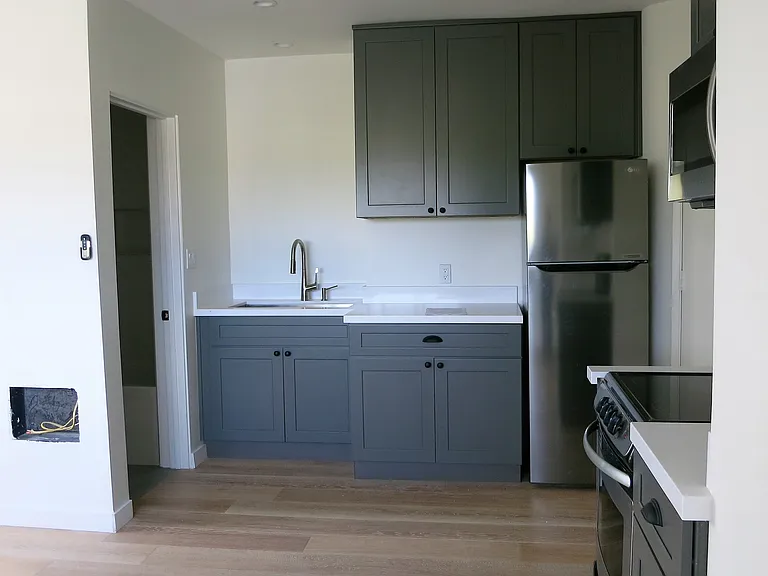 109 Breeze Ave #14 — Photo 9