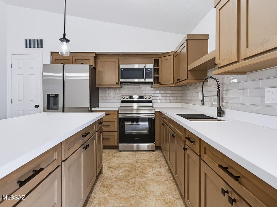 1st image of 1225 Calle Rafael