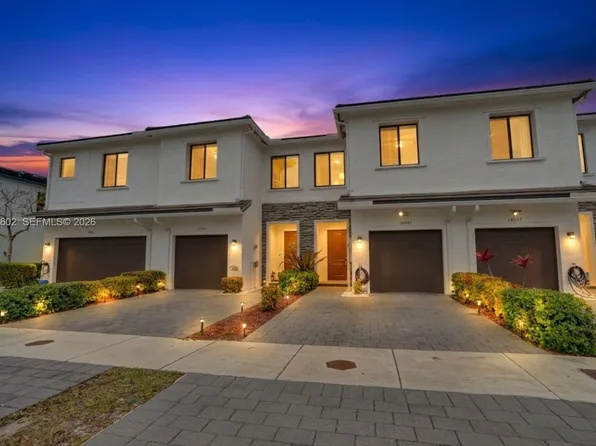 10945 SW 235th Ln, Homestead, FL 33032