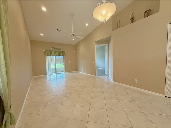 5th image of 6510 Oxford Cir Unit 101A