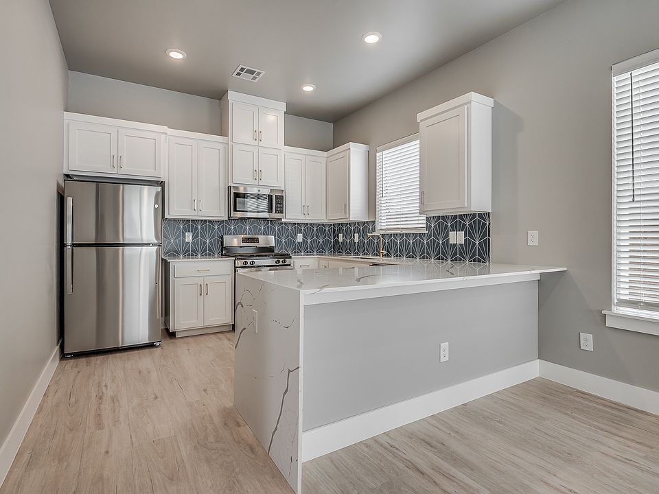 1st image of 2624 Crescent Ave #A