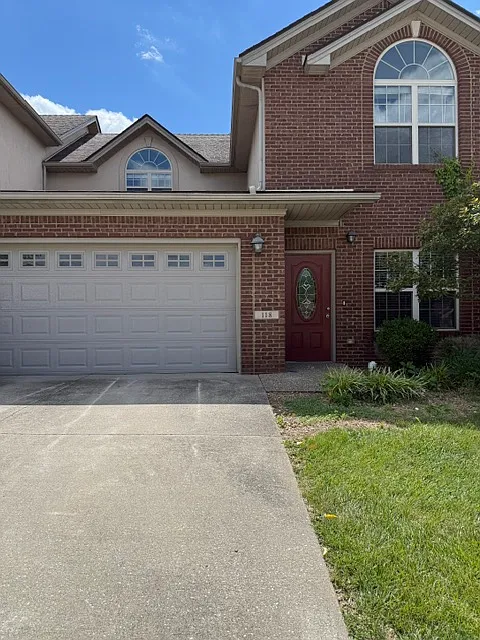 4 bed, 2.5 bath, $1,925 — Photo 2