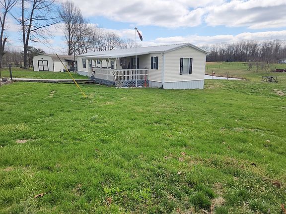 2nd image of 842 Riddle Rd