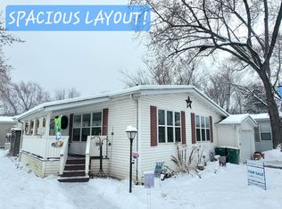 1089 Candlewood Rd #366, Elgin, IL 60123