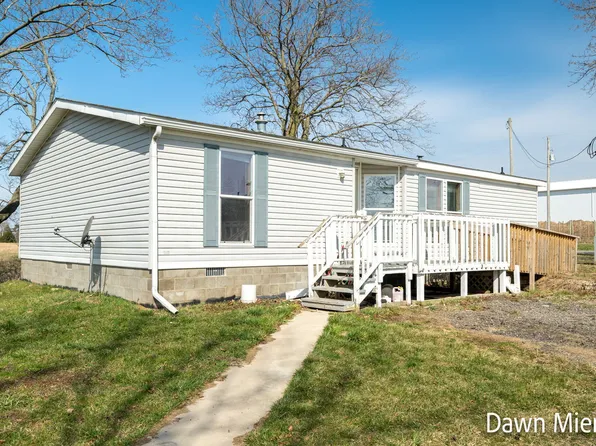 3560 Eighteen Mile Rd, Kent City, MI 49330