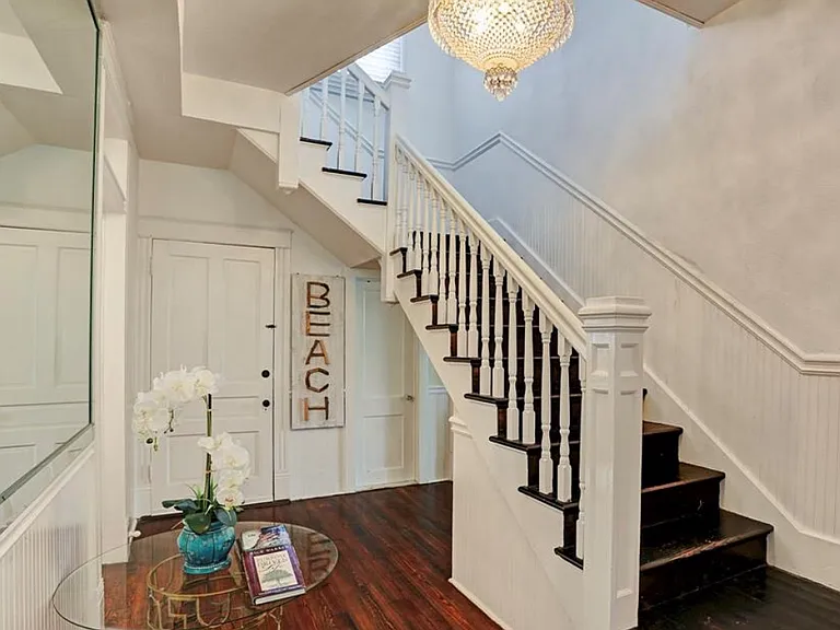 3602 Avenue M — Photo 2