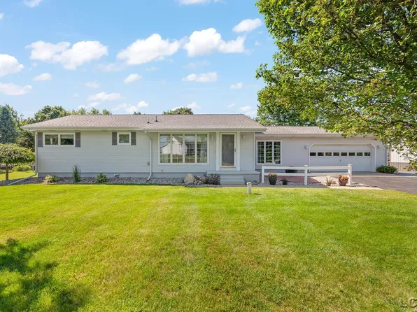 1462 Sand Creek Hwy, Adrian, MI 49221