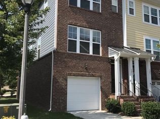321 Dove Cottage Ln, Cary, NC 27519