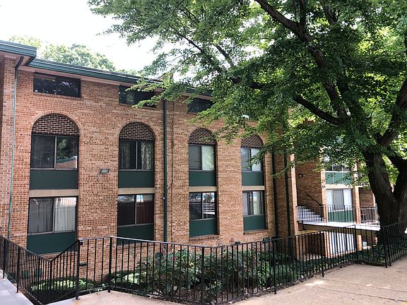 3rd image of 501 N Armistead St APT 303